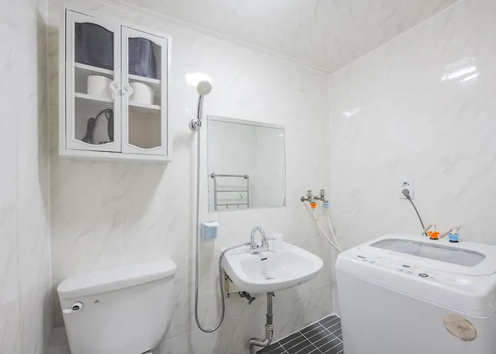 Monohaus, Nonhyeon Near Gangnam, 5 Min Walk From The Subway Station * Séoul